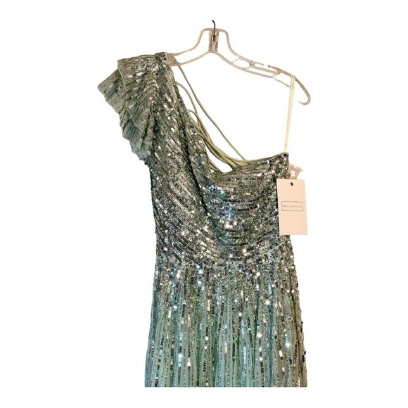 MAC DUGGAL Sequined One Shoulder Flutter Sleeve A Line Gown in Pistachio NWT - Picture 4 of 9